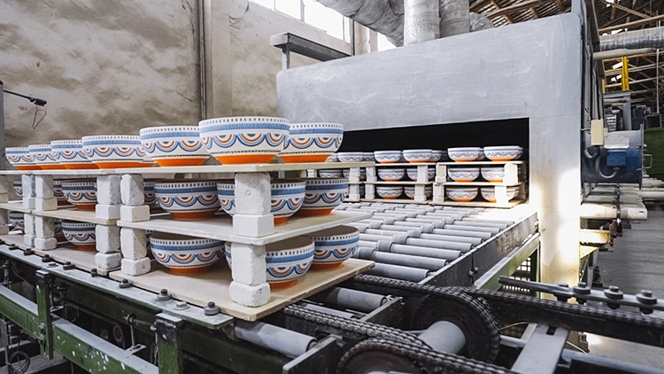 Why Is The Minimum Order Quantity For Custom Ceramics So High?